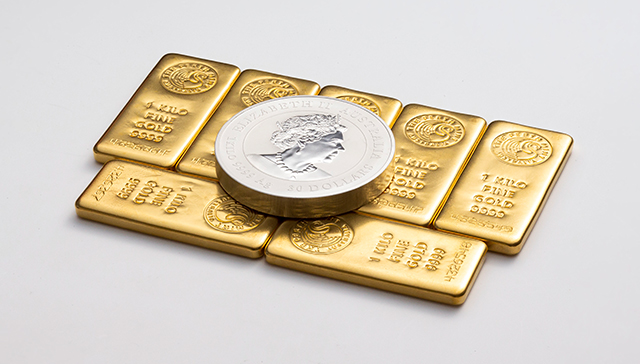 Buy and sell gold in-store