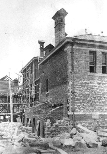 a black and white photograpgh of The Perth Mint during construction
