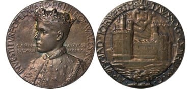 obverse and reverse of a 1911 Prince of Wales Investiture medal