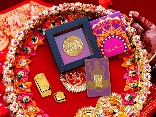 WEB Buy gold bullion and coins on Diwali hero banner 640x480