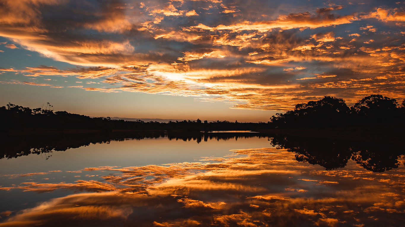 HERO sunset water web