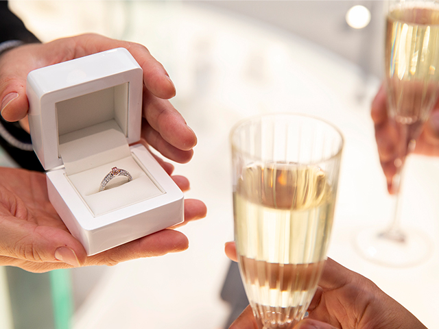 640X480 private shopping 2