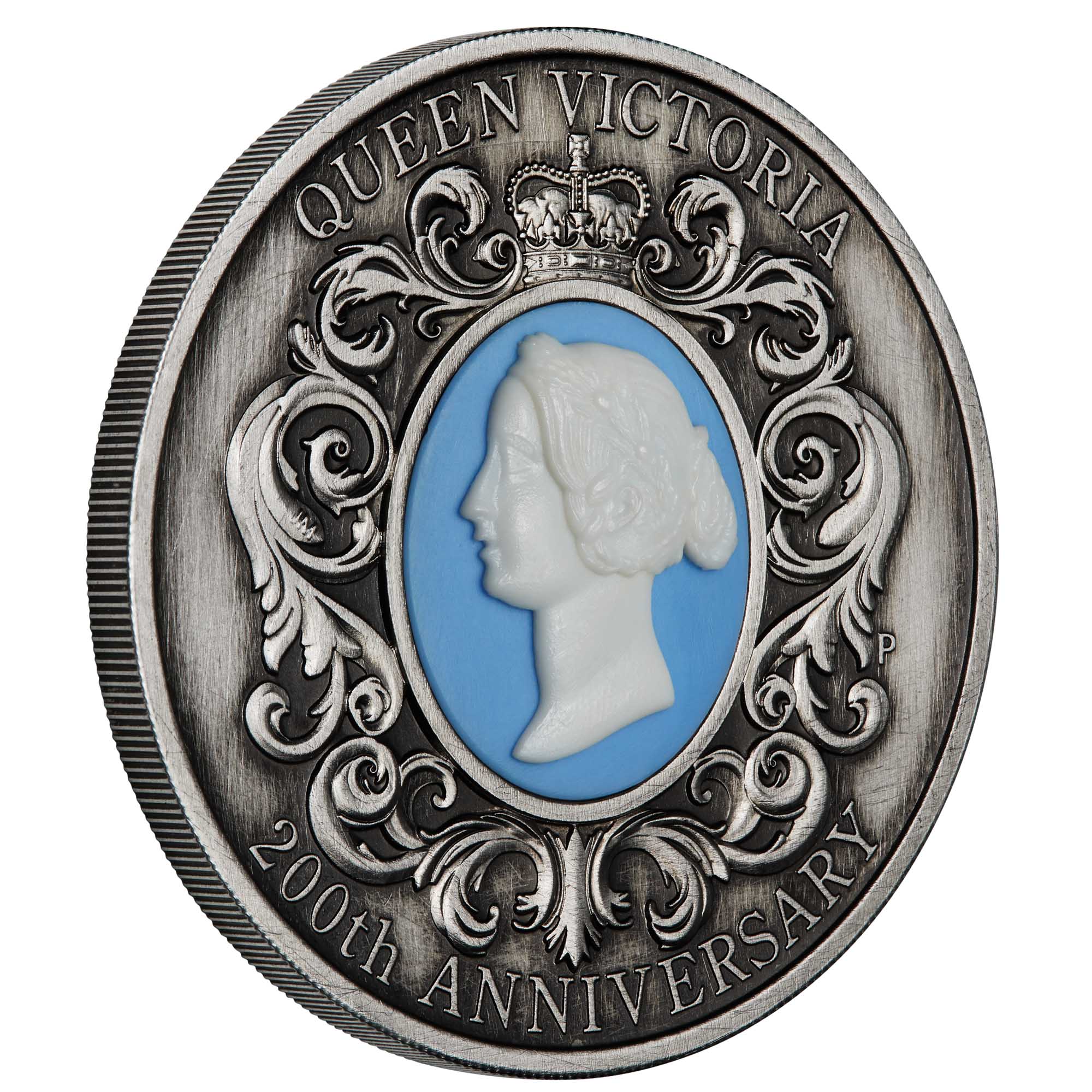 01 queen victoria 200th anniversary cameo 2019 2oz silver antiqued OnEdge