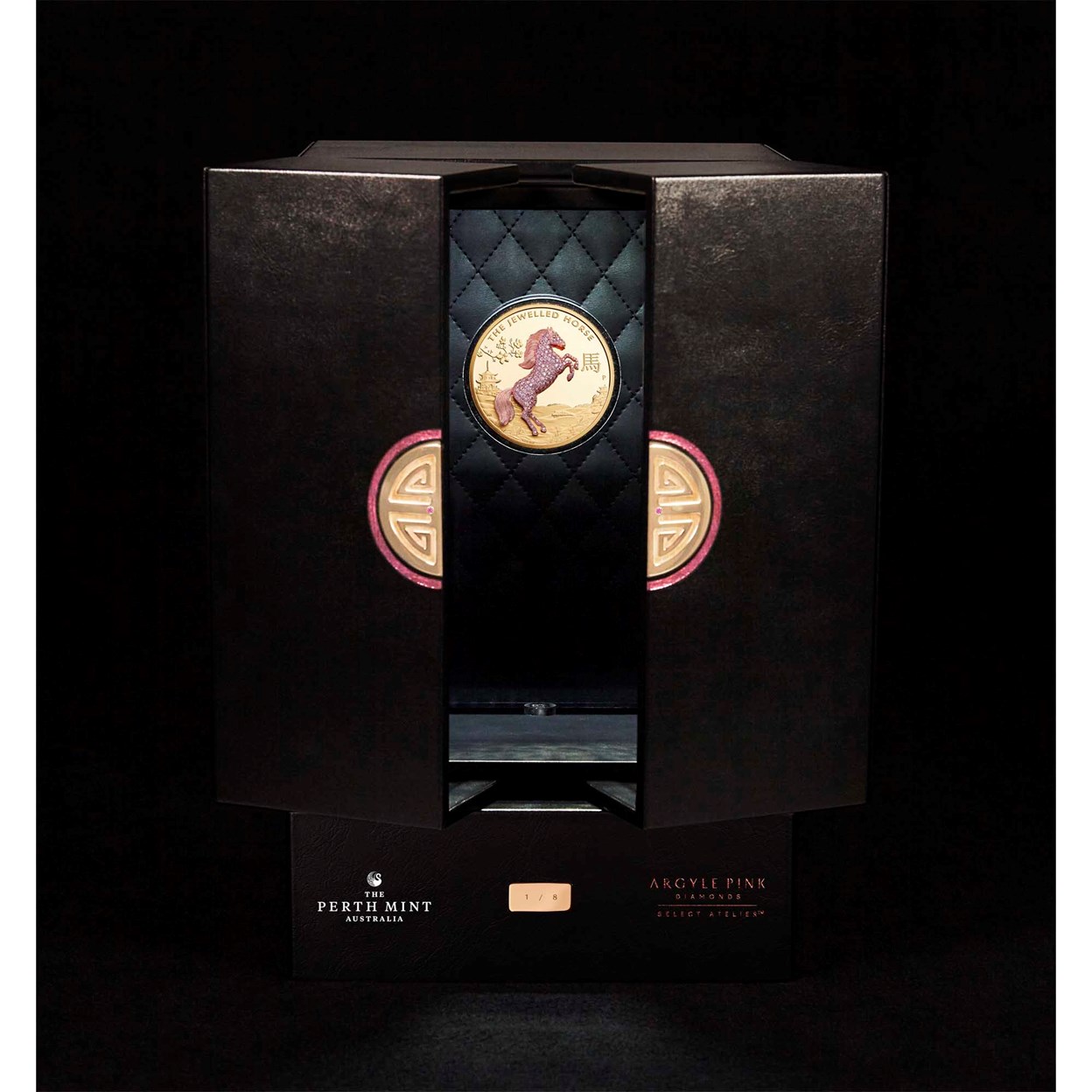 05 the jewelled horse 2021 10oz gold proof Packaging