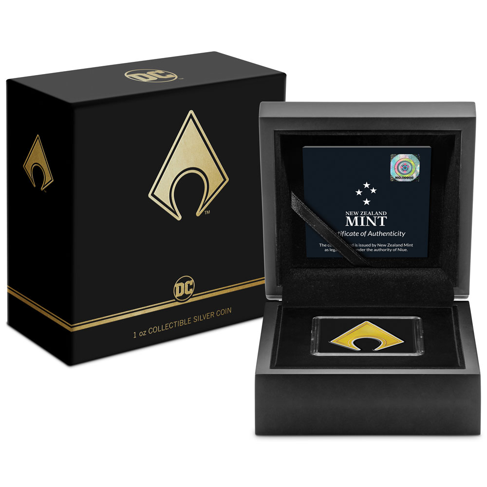 05 AQUAMAN Emblem Coin Packaging