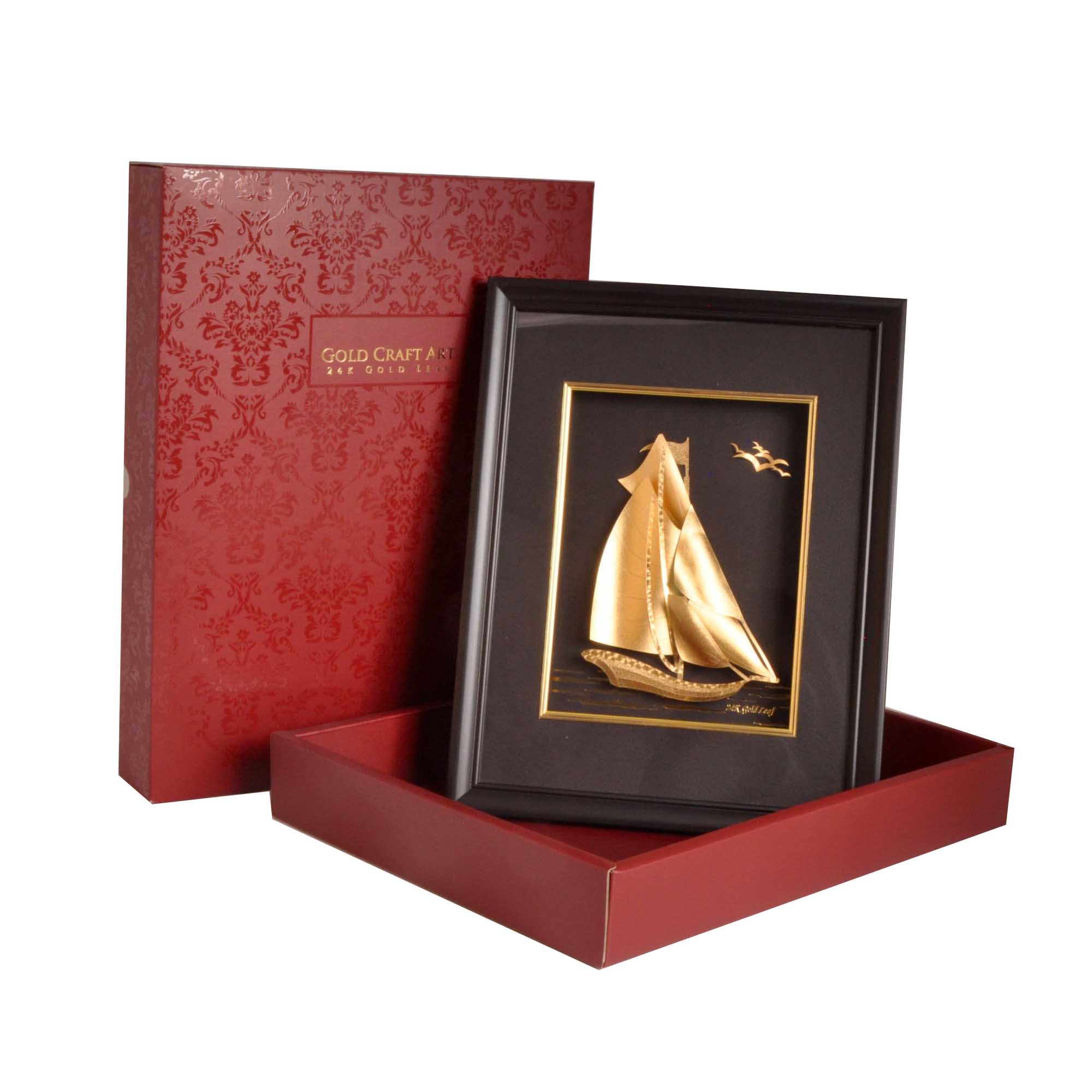 01 3d gold plated ship frame
