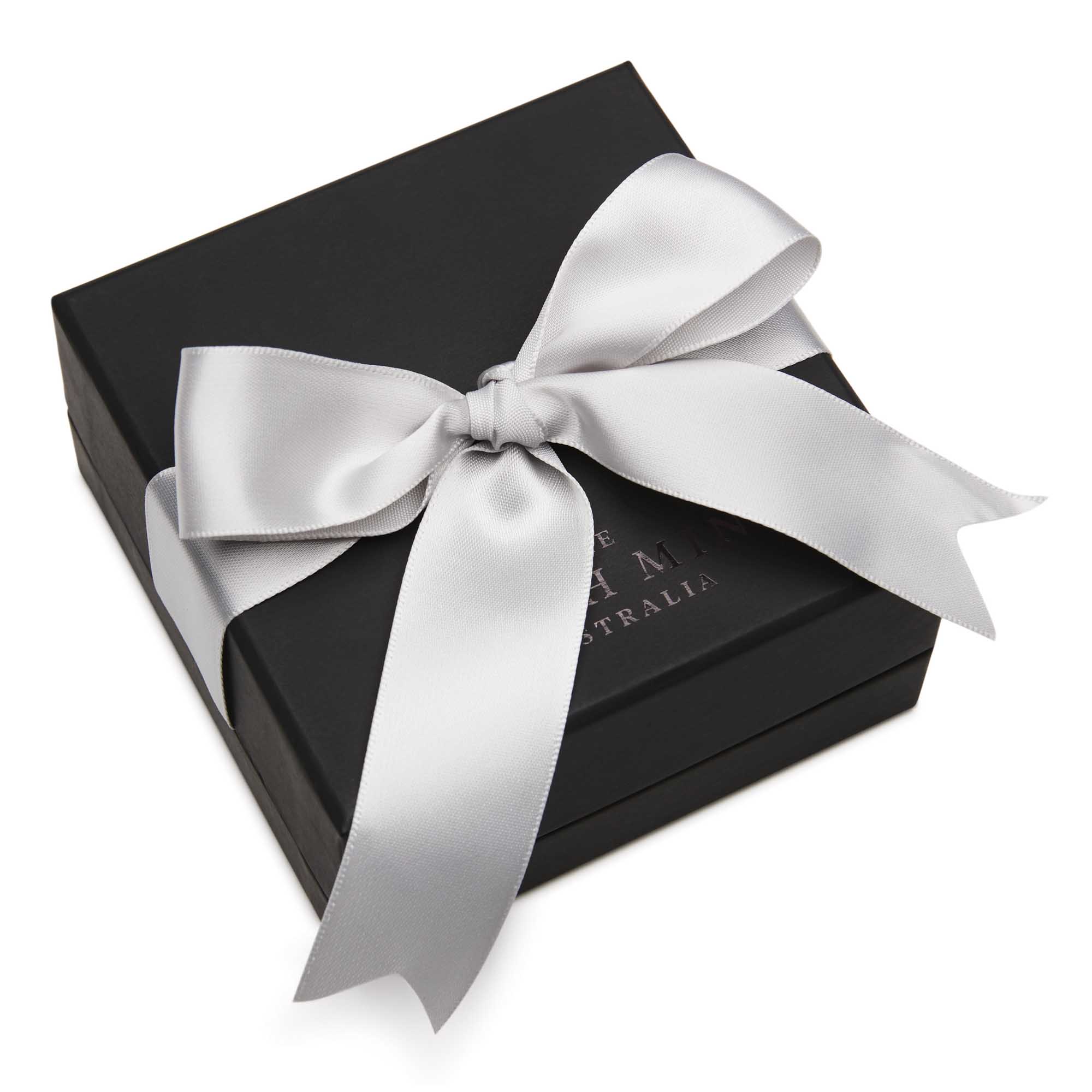 05 natures treasures pink diamond gold bar necklace ClosedCase