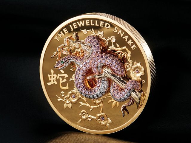 Jewelled Snake 640x480