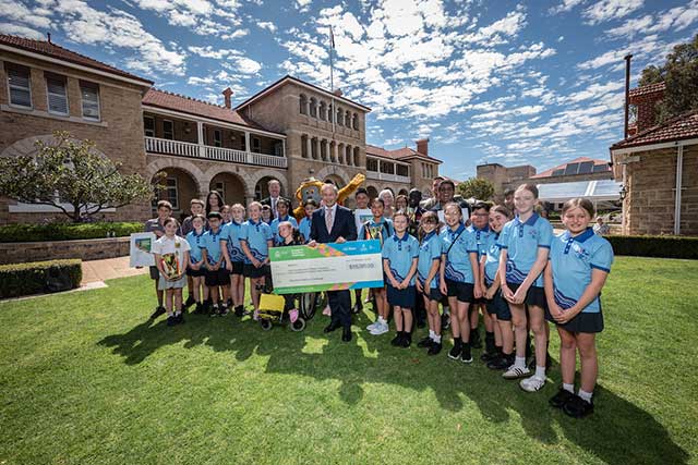 WA Premier Roger Cook with the top 3 Telethon fundraising schools in front of The Perth Mint building