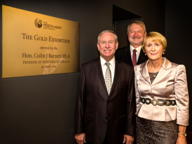Colin Barnett at the Perth Mint gold Exhibition relaunch